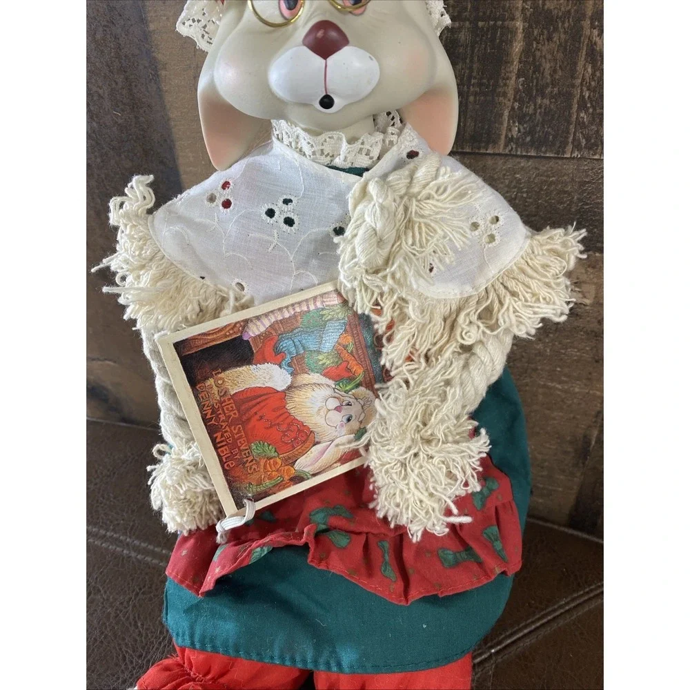 Vtg House of Lloyd Granny Flo Rabbit 1996‎ Shelf Sitter Christmas Porcelain 16